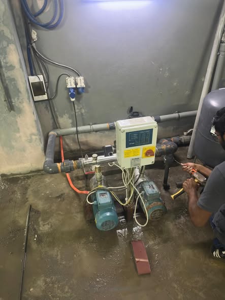 Booster set pipework and pressure gauge during an emergency repair